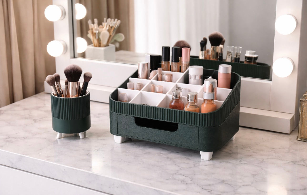 Cosmetic organiser set